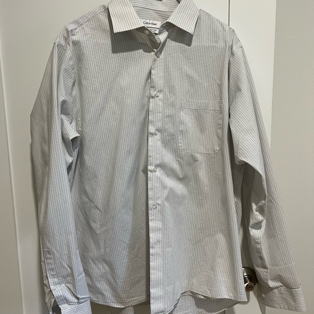 Calvin Klein Men's Light Gray Plaid Shirt